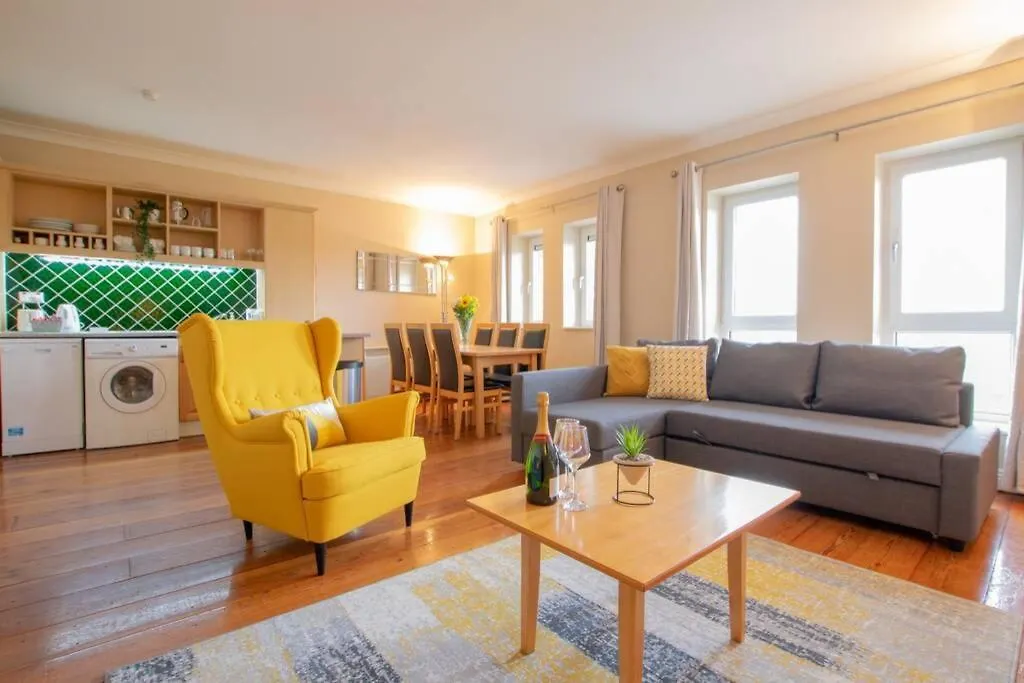 310 - The Carrowbeg At The Harbour Mills By Shortstays Westport