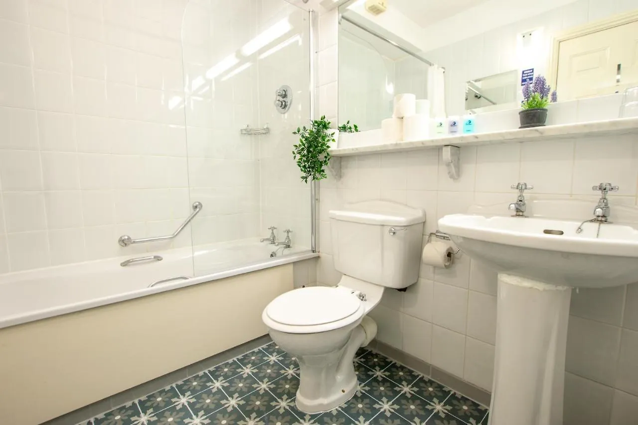 310 - The Carrowbeg At The Harbour Mills By Shortstays Westport